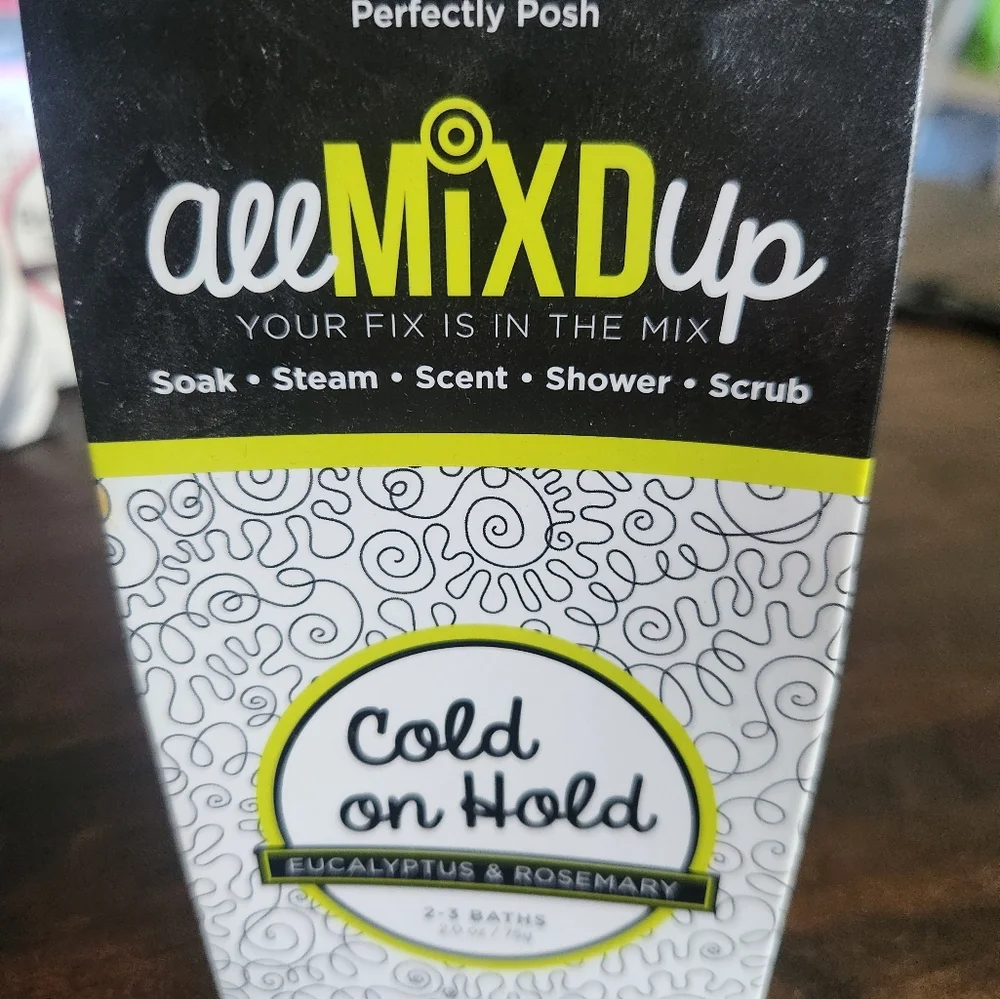 NEW Perfectly Posh fragrance salts